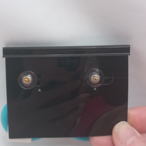 KJL Kenneth Jay Lane "Take Me Back" acrylic earrings Pierced NEW - Picture 4 of 7